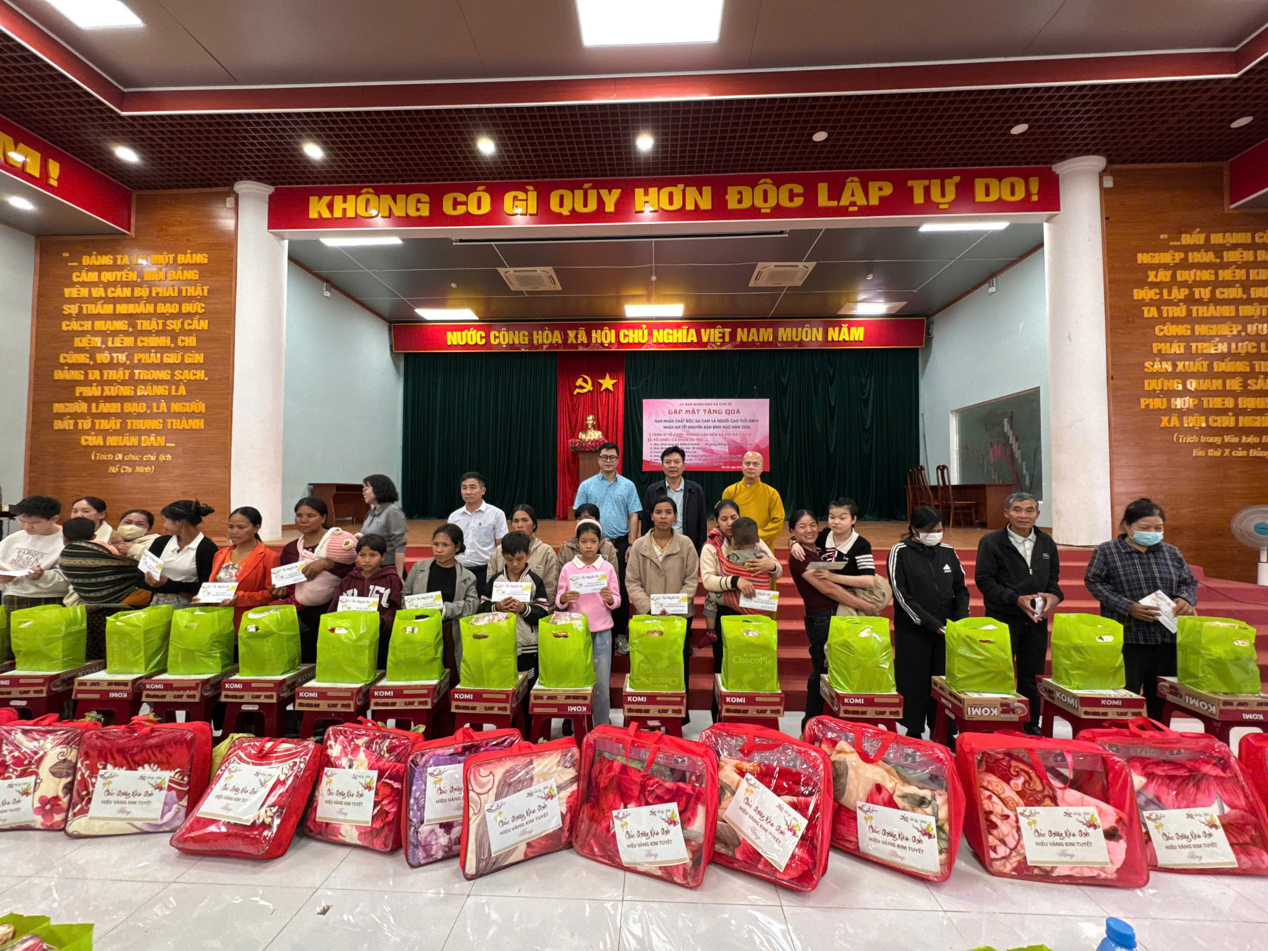 Tết Vì Người Nghèo - Gieo Duyên Lành